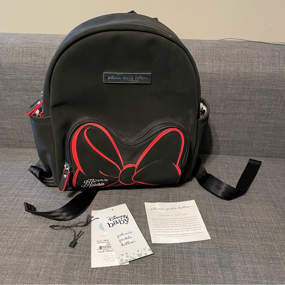 NWOT Petunia Pickle Bottom District Backpack in Disney's Signature Minnie Mouse - Picture 1 of 11